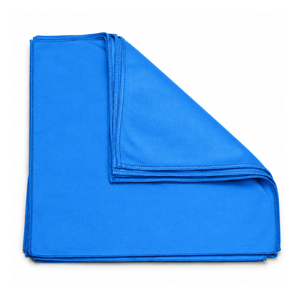 Detaliu al lavetelor din microfibră pentru sticlă și Soft Velour albastre
